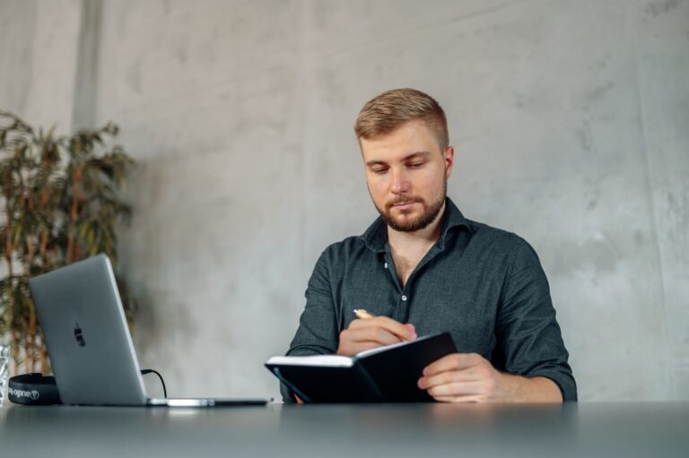 Podcast Hosting & Distribution: Strategien für maximale Reichweite